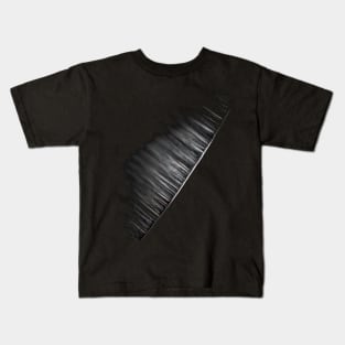 Sharp scalpel blade under the microscope Kids T-Shirt